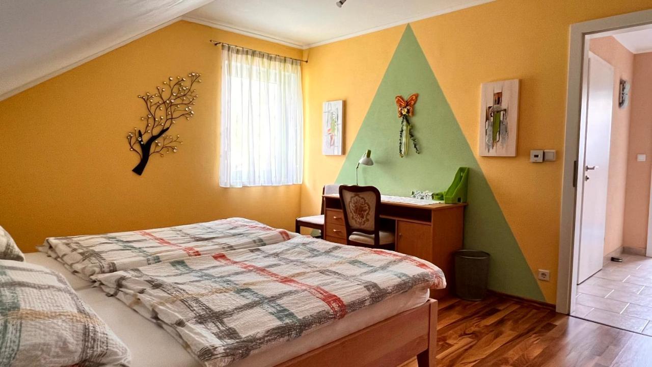 Ferienwohnung Brenner Bruck an der Mur Bagian luar foto